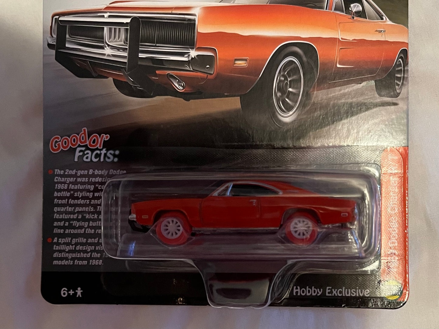 白色 LIGHTNING/CHASE 1:64 Country Charger Hobby 独家 1969 年 Dodge Charger R/T JLSP206 罕见