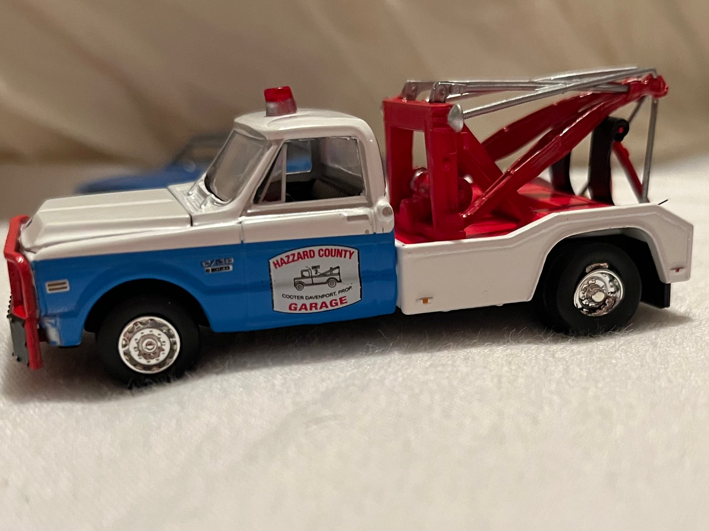 1:64 1969 Chevy C-30 COOTER'S TOW TRUCK HAZZARD COUNTY GARAGE **RETIRED ITEM**