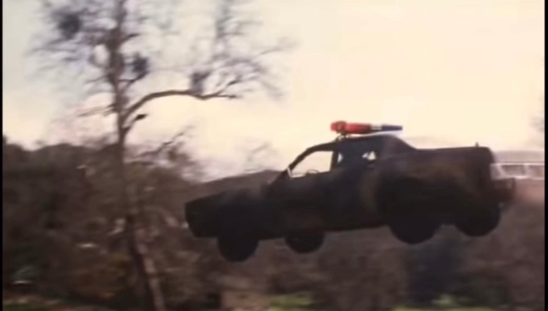 1:64 1978 年道奇摩纳哥哈扎德县警长迷彩压铸