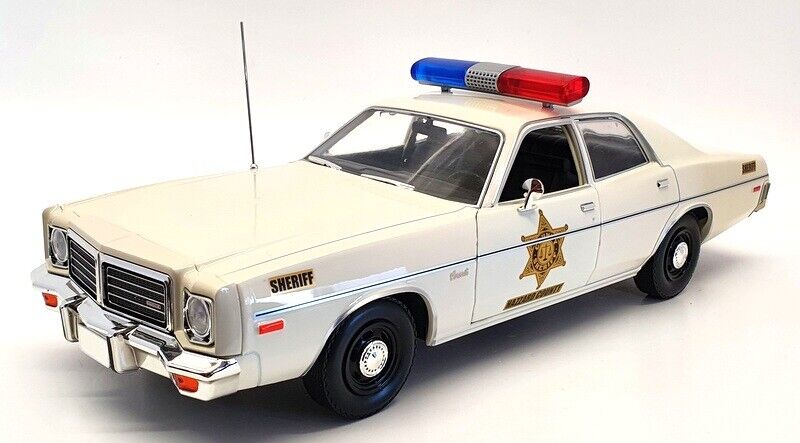 1:18 Artisan Collection - 1975 Dodge Coronet - 哈扎德县警长 2024 年 6 月预订