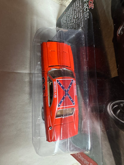 1/64 GENERAL LEE Johnny Lightning (New England Dukes Exclusive)