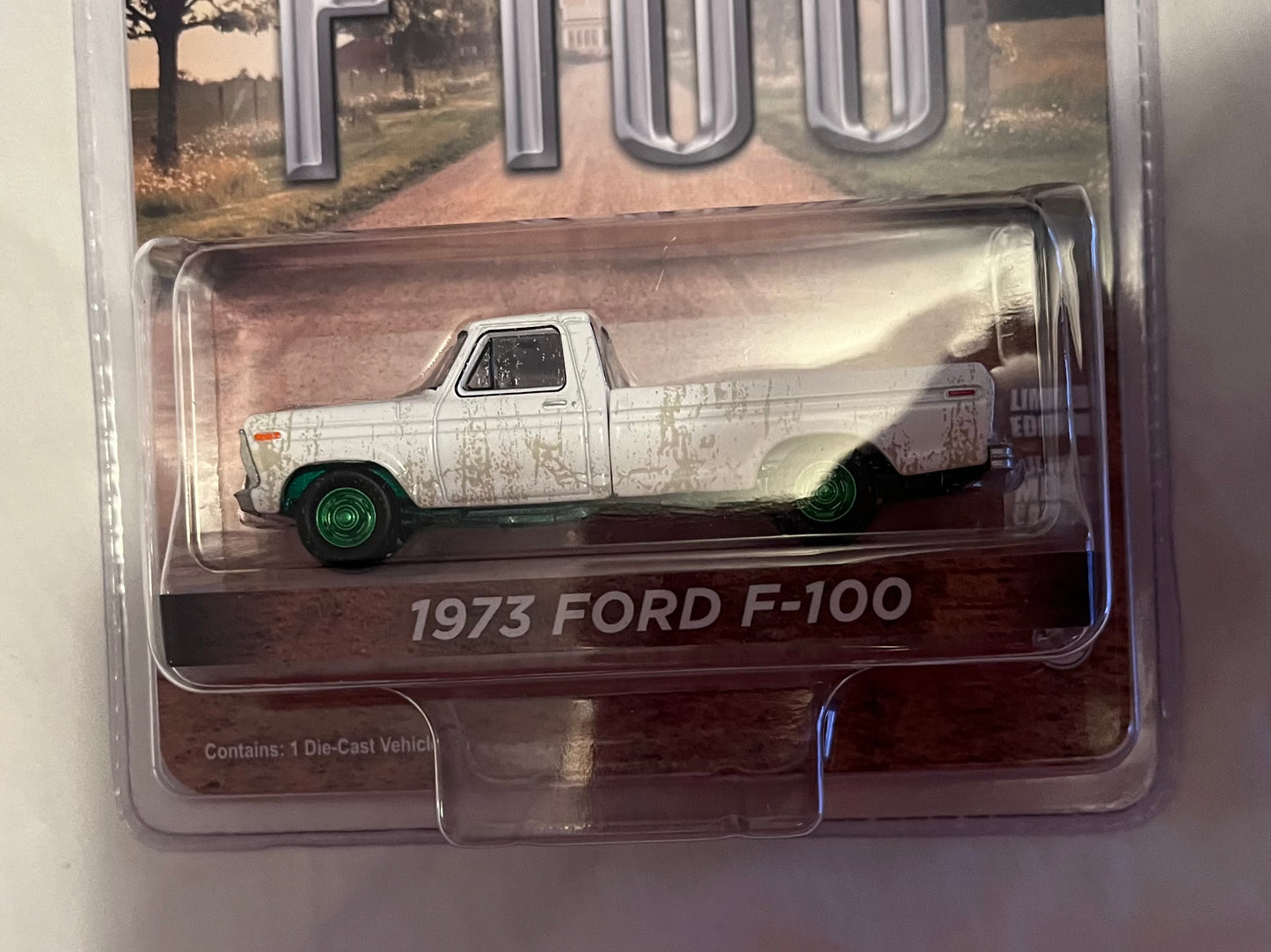 GREENIE 1:64 1973 Ford F-100 White Weathered (Hobby Exclusive) **RETIRED ITEM**