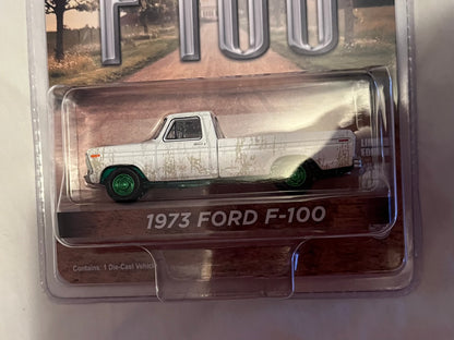 GREENIE 1:64 1973 Ford F-100 White Weathered (Hobby Exclusive) **RETIRED ITEM**