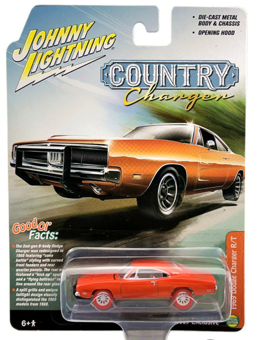 WHITE LIGHTNING/CHASE 1:64 Country Charger Hobby Exclusive 1969 Dodge Charger R/T JLSP206 RARE