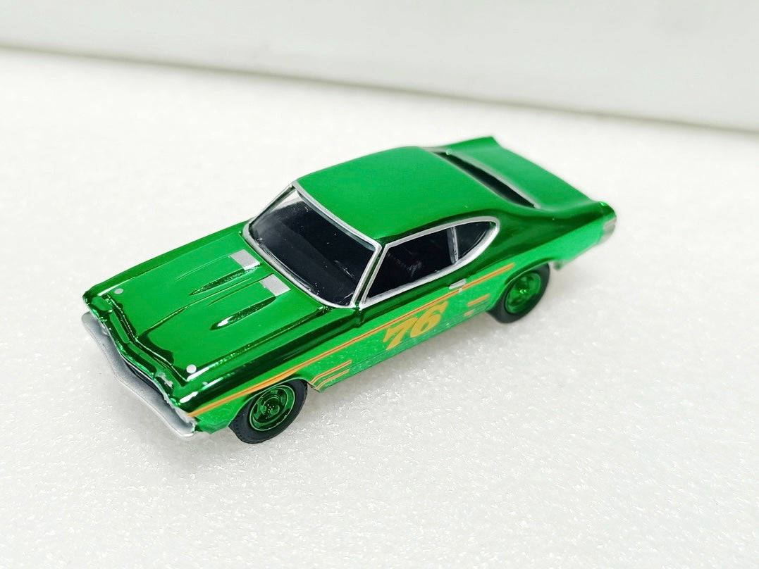 WHOLESALE CASE 12 CARS 1:64 1968 Chevy Chevelle #76 Race Car New England Dukes Exclusive Greenlight PREORDER HOLIDAY 2025