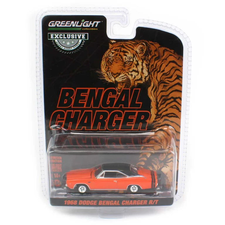 1:64 1968 Dodge Bengal Charger R/T oranje met zwarte strepen 