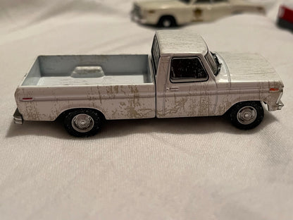 1:64 1973 Ford F-100 White Weathered (Hobby Exclusive) FEBRUARY 2026 PREORDER