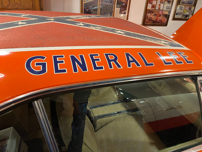 1/64 GENERAL LEE Johnny Lightning (New England Dukes Exclusive)